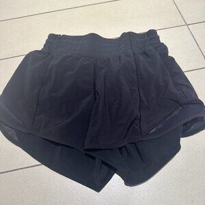 Lululemon Hotty Hot Shorts - 2.5 inch - Size 0
